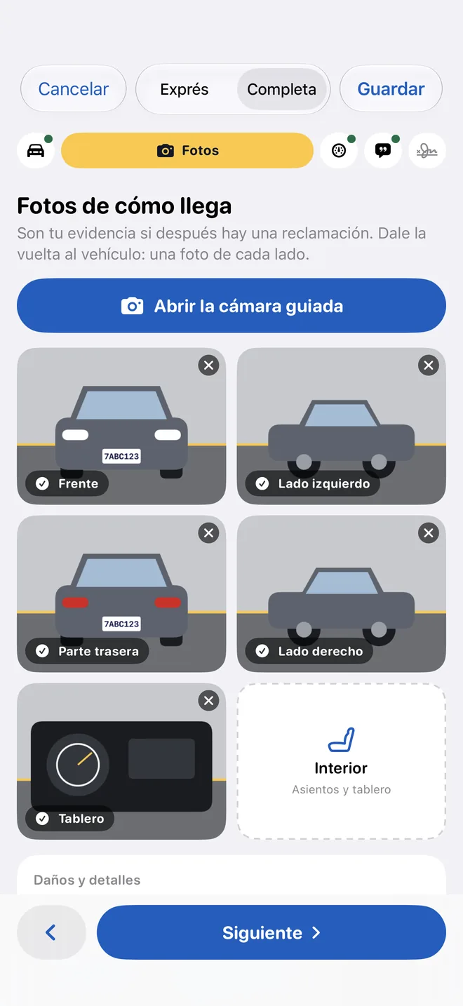 La recepción con fotos de cada lado del vehículo